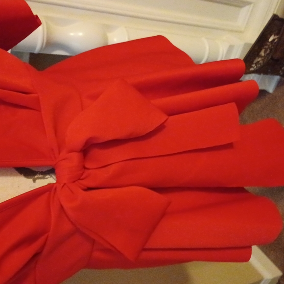 Shein Large Red Top - Picture 5 of 5